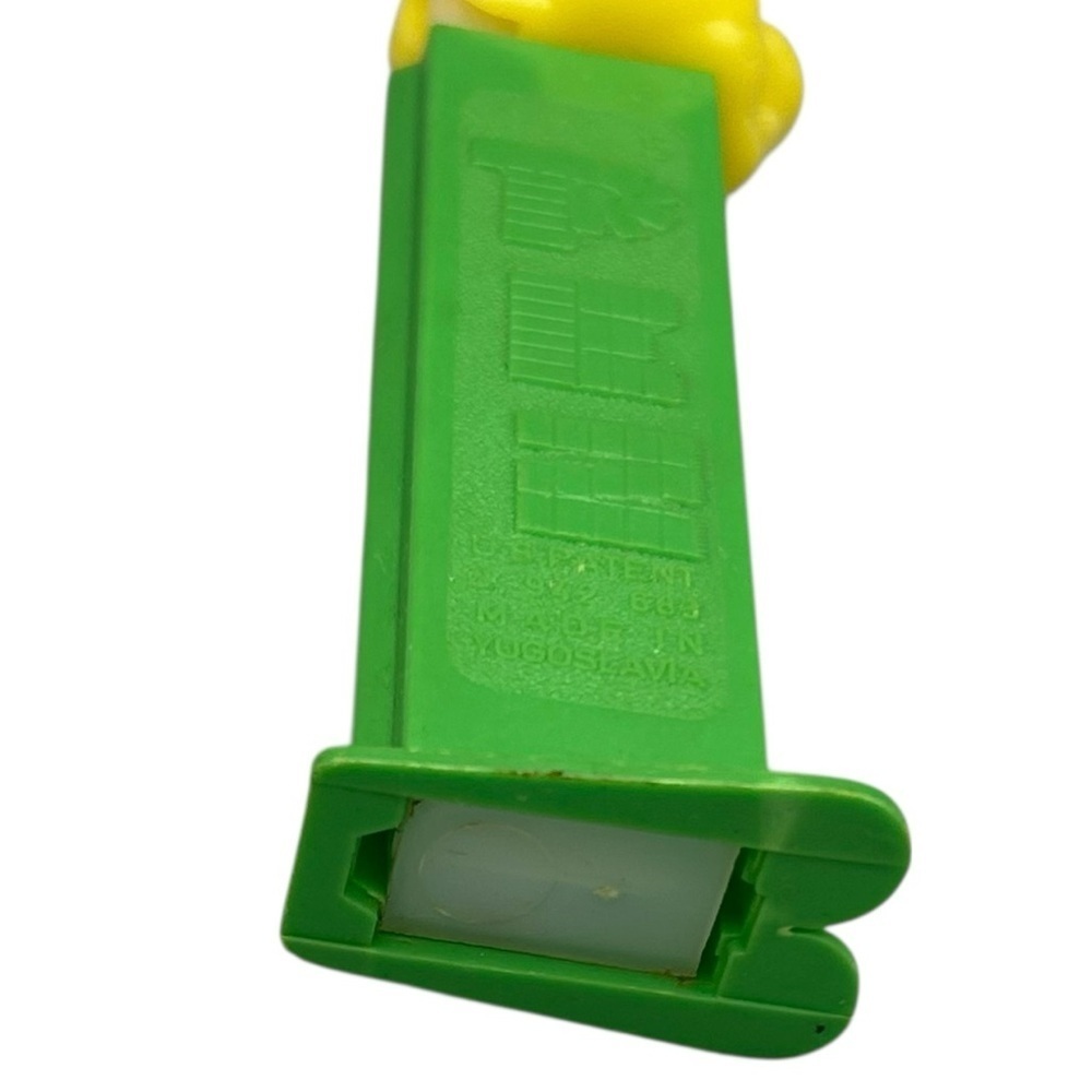 Vintage PEZ Mouse Dispenser Yellow Green Yugoslavia Collectible - Picture 6 of 7
